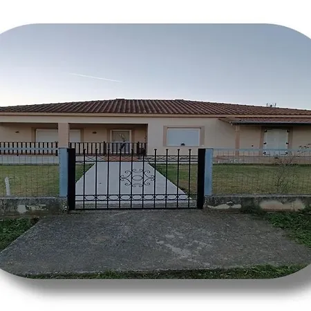 Vila Iliospitotrikala Exteriér fotografie